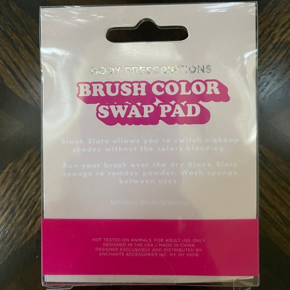 Brush Color Swap Pad - Picture 2 of 2